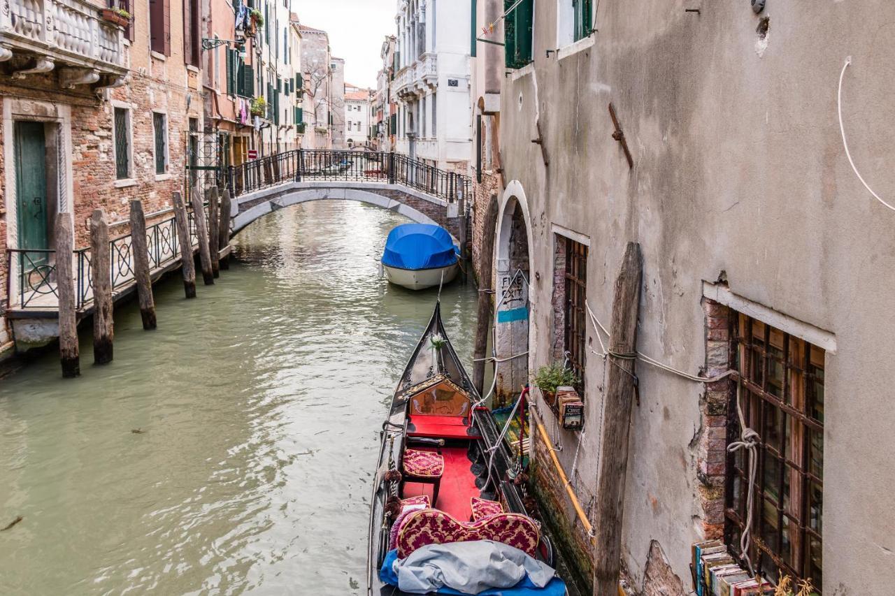 Doge'S Pantheon & St.Mark School In Hidden Venice Daire Dış mekan fotoğraf